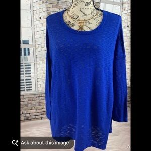 NWT 26/28Cato Royal Blue Knit Top round neck w/ lace detail in the bk and sides